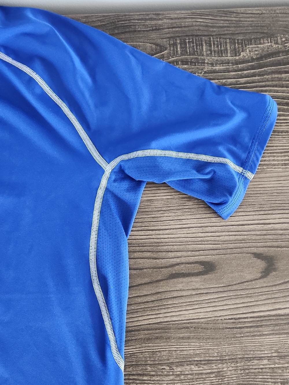 Under Armour Men’s Royal Blue Short-Sleeve Performance Tee - Picture 2 of 3